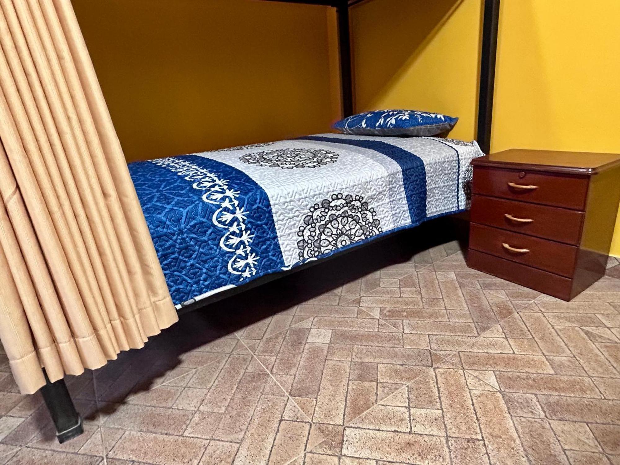 Villa Camila Hostel Coroico Zewnętrze zdjęcie